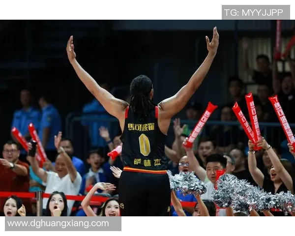 深圳篮球队近期状态全面对比分析及未来发展趋势探讨